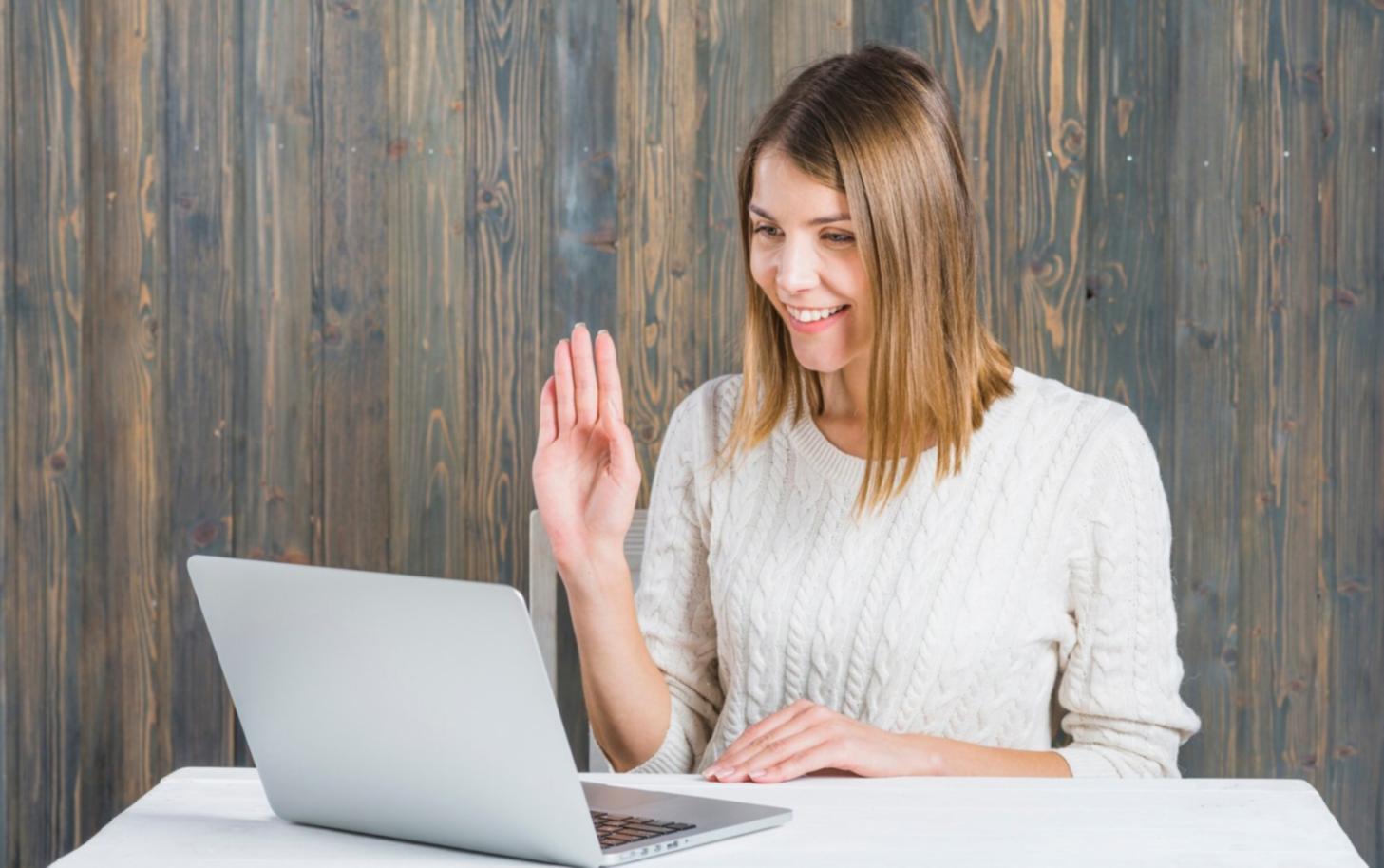 Coach professionista durante una sessione di sviluppo personale